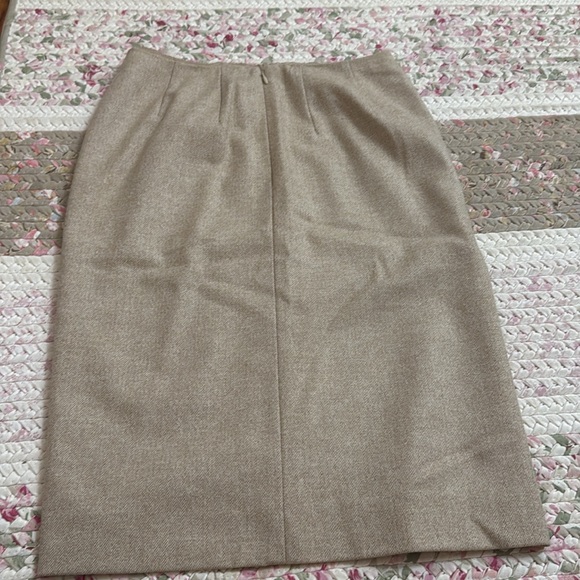 Burberry Wool Pencil Skirt US 4 - Picture 9 of 16